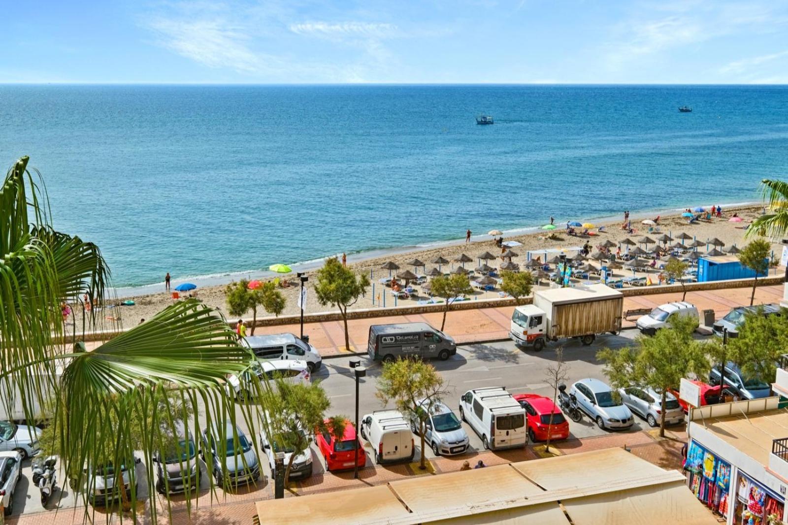 Apartamento Con Piscina En La Primera Linea De Playa De 丰希罗拉 外观 照片